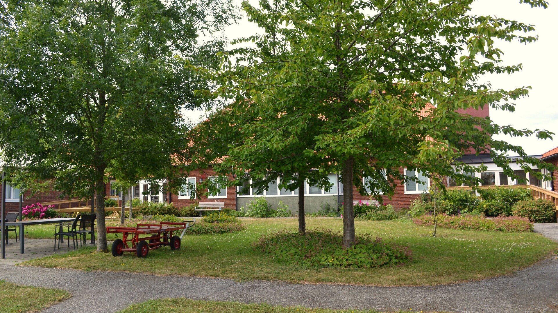 Solgården trädgård